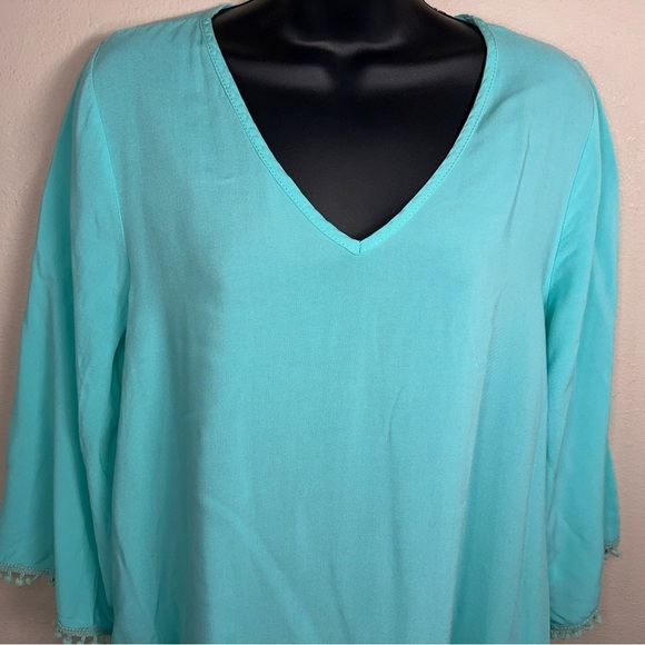 MEDIUM MINT BLUE TUNIC TOP VNECK DANGLE ACCENT BOHO BOHEMIAN ROSE DE PARIS - Picture 2 of 13